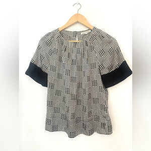 Banana Republic 100% Silk Black and White Grid Blouse
Top Printed Short Sleeve